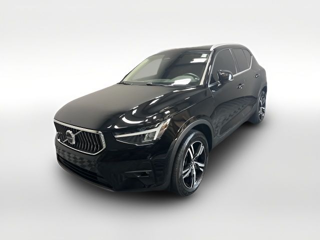 2023 Volvo XC40 Plus Bright Theme