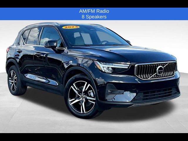 2023 Volvo XC40 Plus Bright Theme