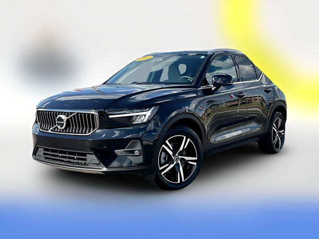 2023 Volvo XC40 Plus Bright Theme