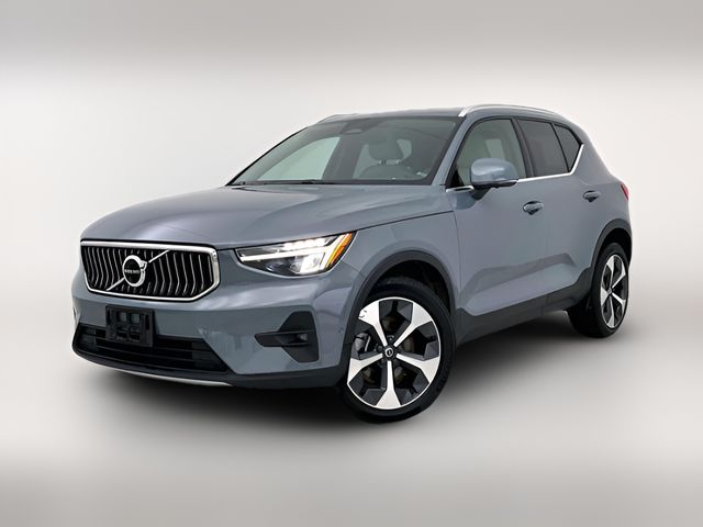 2023 Volvo XC40 Plus Bright Theme