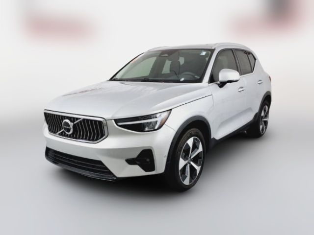 2023 Volvo XC40 Plus Bright Theme