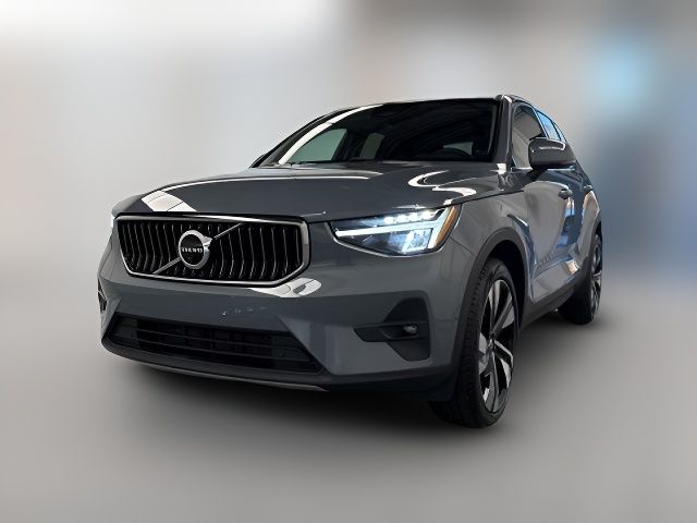 2023 Volvo XC40 Plus Bright Theme