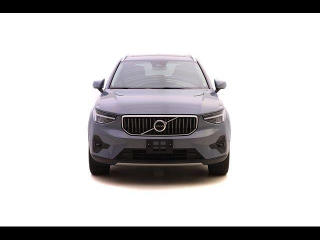 2023 Volvo XC40 Plus Bright Theme