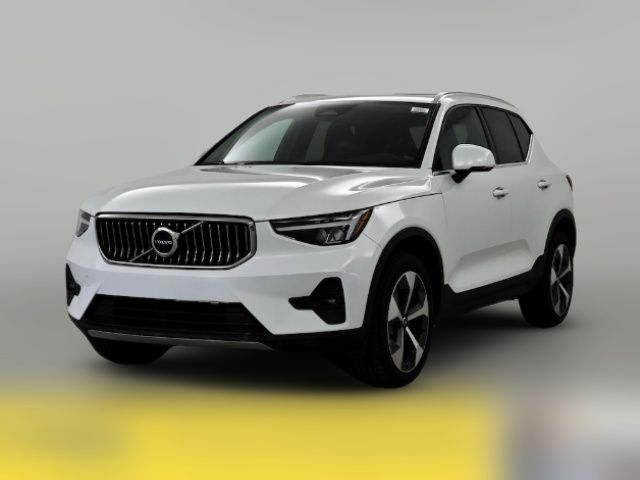 2023 Volvo XC40 Plus Bright Theme