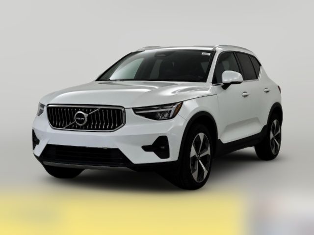 2023 Volvo XC40 Plus Bright Theme