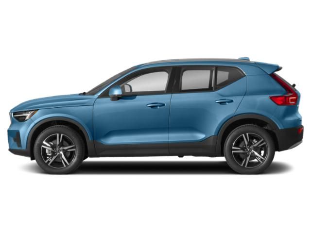 2023 Volvo XC40 Plus Bright Theme