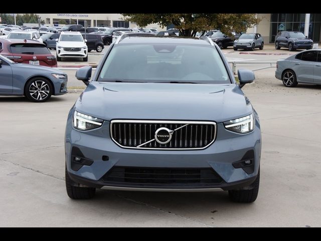 2023 Volvo XC40 Plus Bright Theme