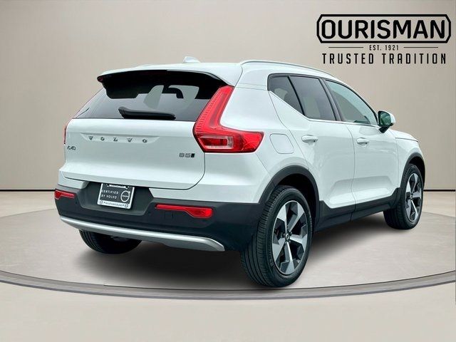 2023 Volvo XC40 Plus Bright Theme