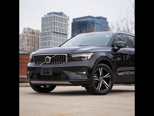 2023 Volvo XC40 Plus Bright Theme