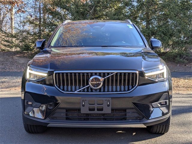 2023 Volvo XC40 Plus Bright Theme