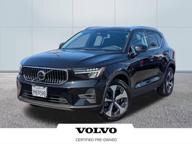 2023 Volvo XC40 Plus Bright Theme