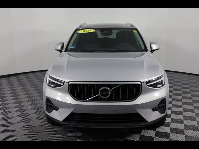 2023 Volvo XC40 Plus Bright Theme