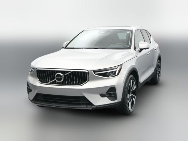 2023 Volvo XC40 Plus Bright Theme