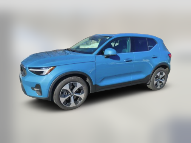 2023 Volvo XC40 Plus Bright Theme