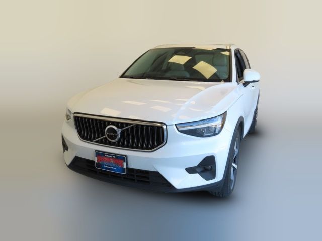 2023 Volvo XC40 Plus Bright Theme