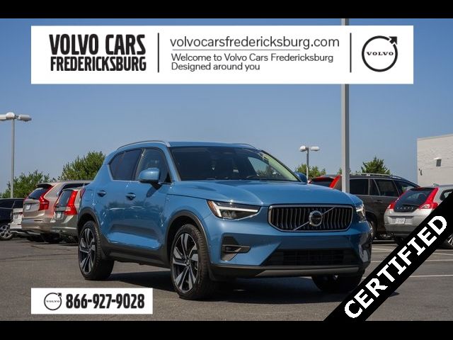 2023 Volvo XC40 Plus Bright Theme