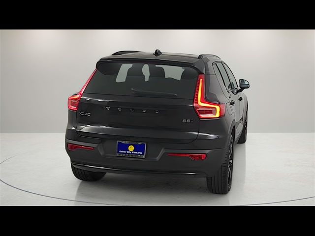 2023 Volvo XC40 Plus Dark Theme