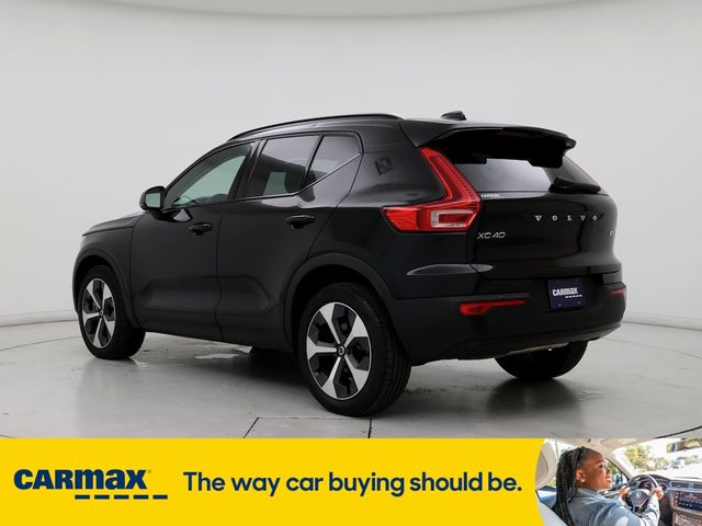 2023 Volvo XC40 Plus Dark Theme