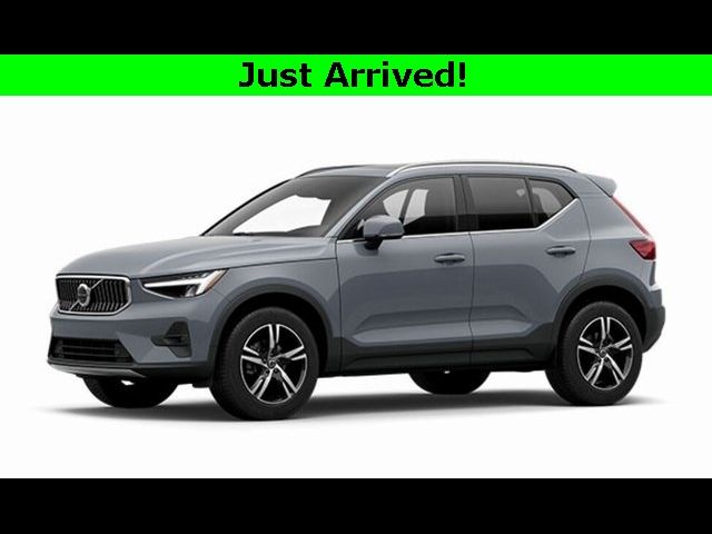 2023 Volvo XC40 Plus Dark Theme