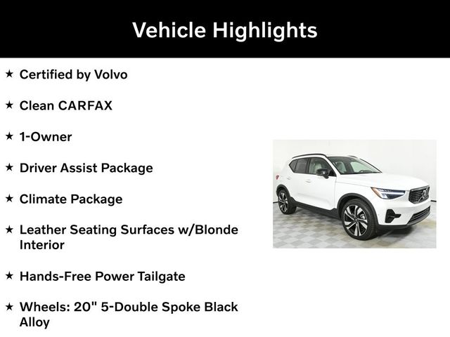 2023 Volvo XC40 Plus Dark Theme