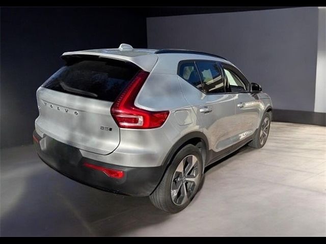 2023 Volvo XC40 Plus Dark Theme