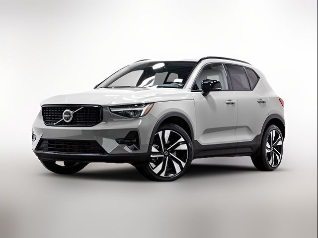 2023 Volvo XC40 Plus Dark Theme