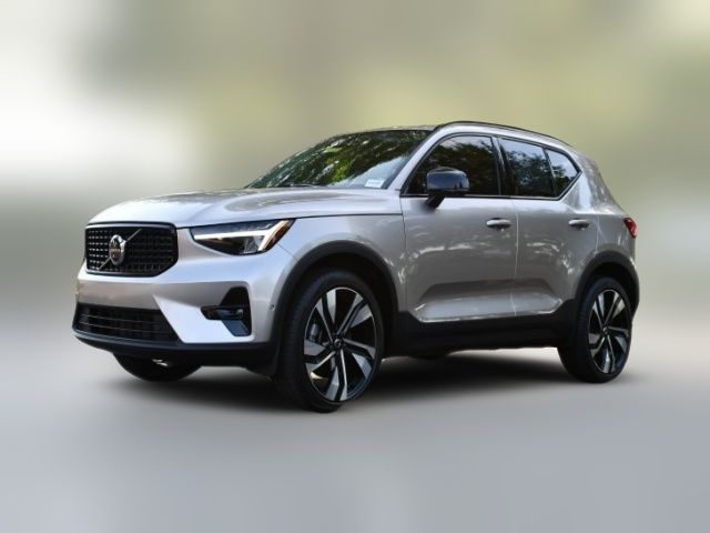 2023 Volvo XC40 Plus Dark Theme