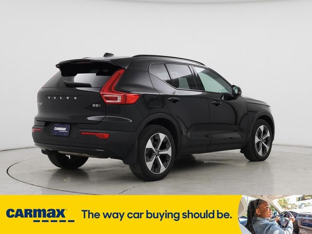 2023 Volvo XC40 Plus Dark Theme