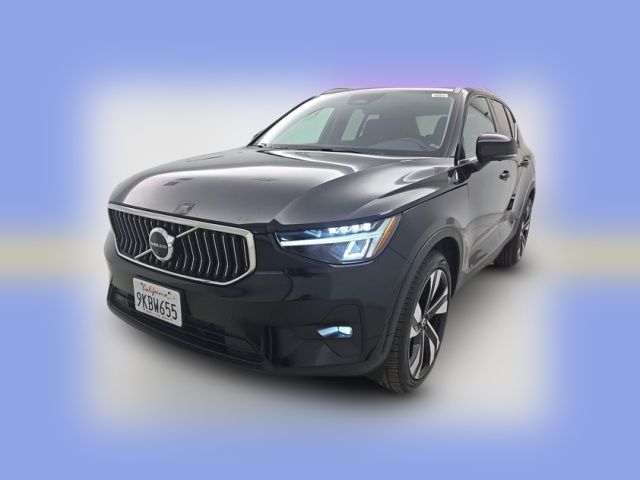 2023 Volvo XC40 Ultimate Bright Theme