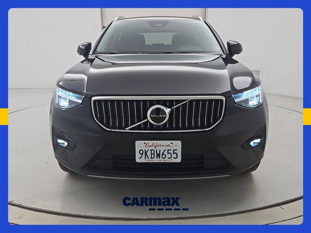 2023 Volvo XC40 Ultimate Bright Theme