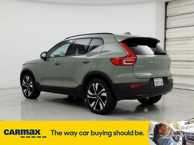 2023 Volvo XC40 Ultimate Dark Theme