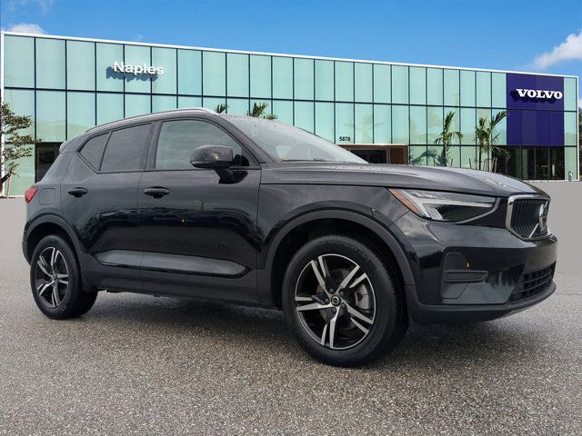 2023 Volvo XC40 Core