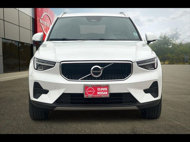 2023 Volvo XC40 Core