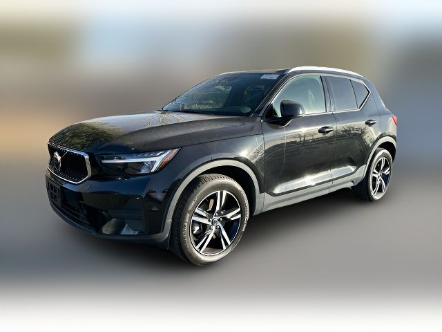 2023 Volvo XC40 Core