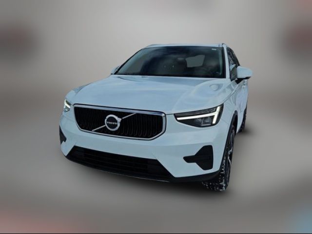 2023 Volvo XC40 Core