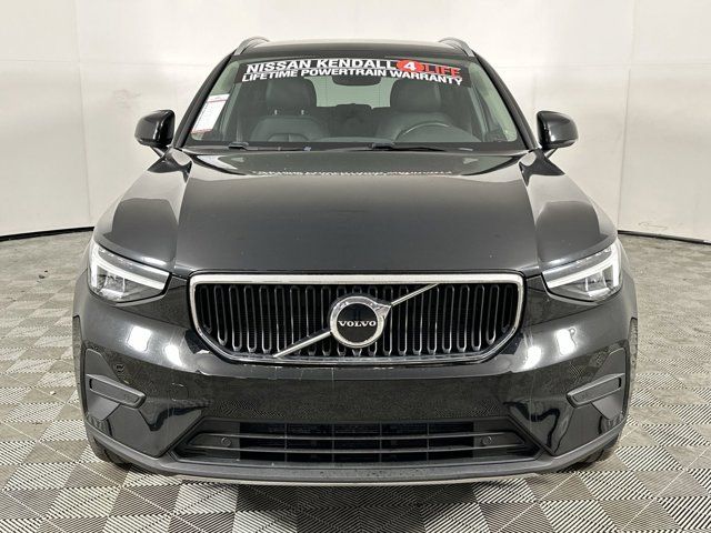 2023 Volvo XC40 Core