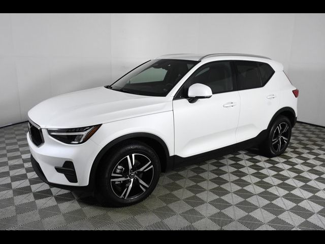 2023 Volvo XC40 Core