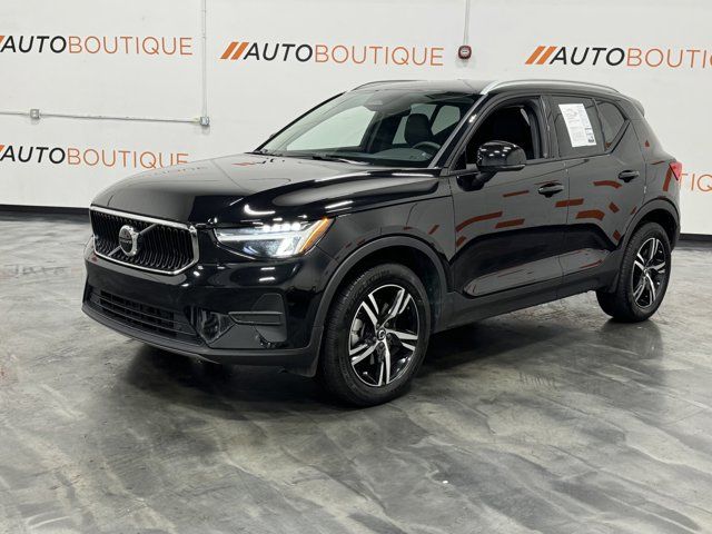 2023 Volvo XC40 Core