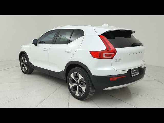 2023 Volvo XC40 Plus Bright Theme