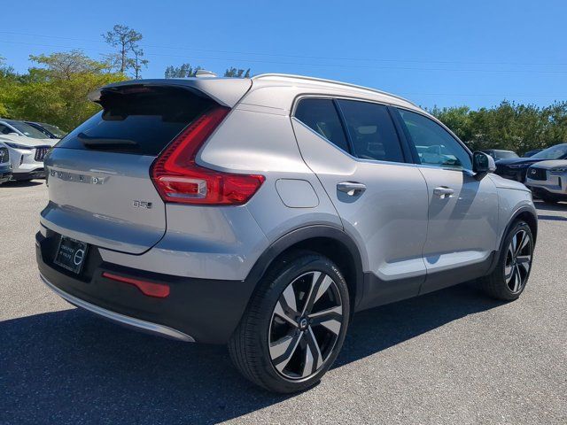 2023 Volvo XC40 Plus Bright Theme