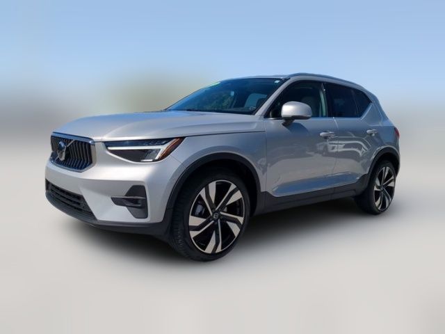 2023 Volvo XC40 Plus Bright Theme