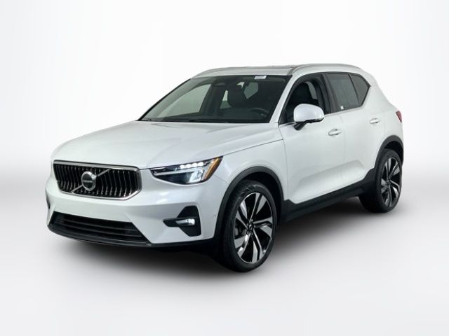 2023 Volvo XC40 Plus Bright Theme