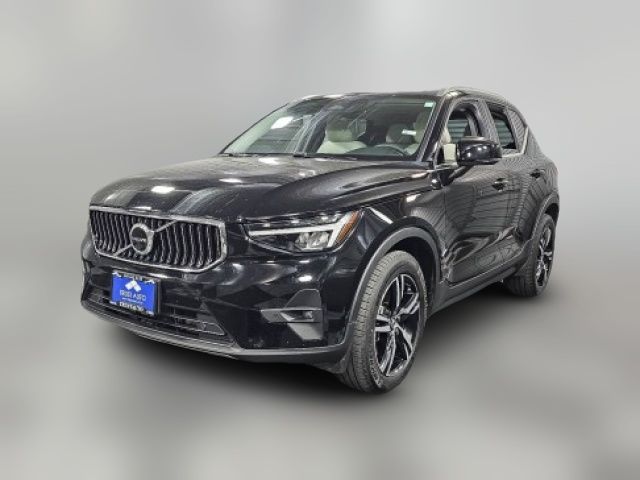 2023 Volvo XC40 Plus Bright Theme