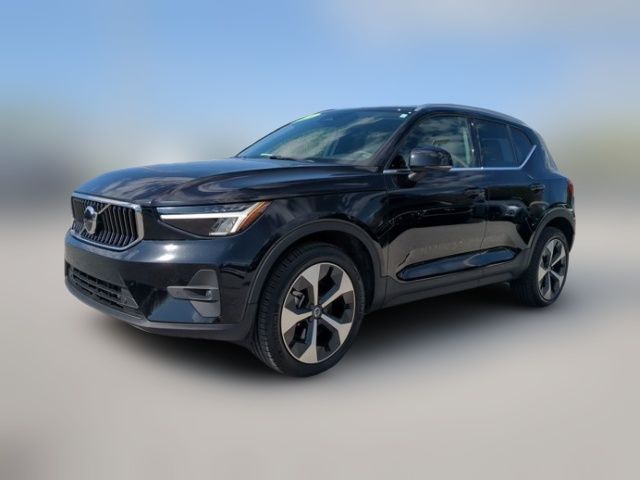 2023 Volvo XC40 Plus Bright Theme