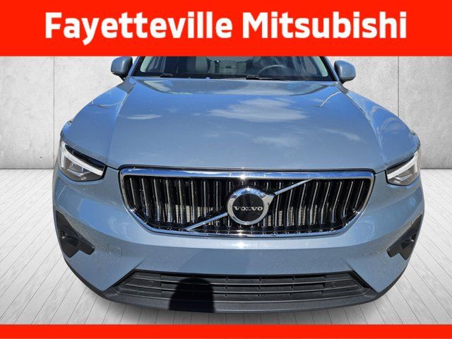 2023 Volvo XC40 Plus Bright Theme