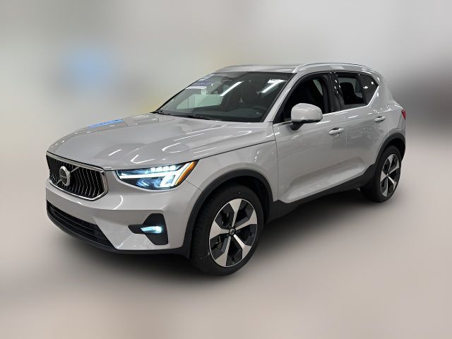 2023 Volvo XC40 Plus Bright Theme