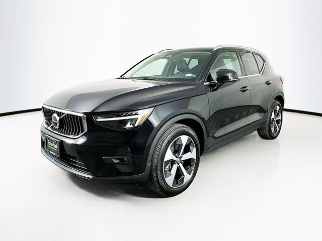 2023 Volvo XC40 Plus Bright Theme