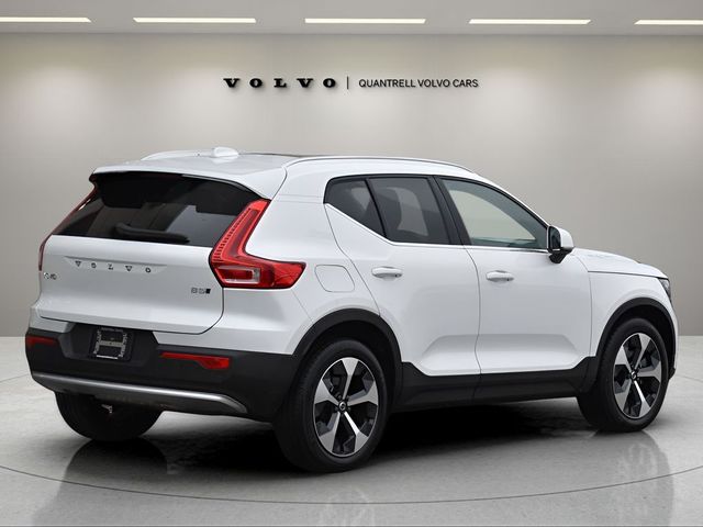 2023 Volvo XC40 Plus Bright Theme