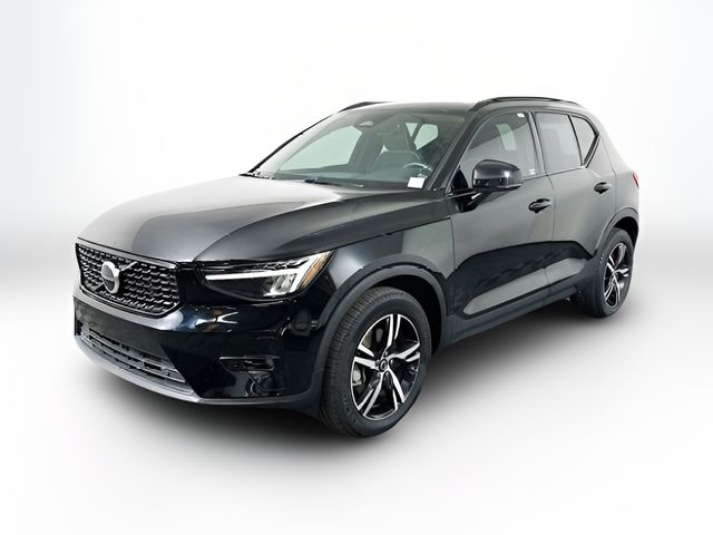 2023 Volvo XC40 Plus Dark Theme