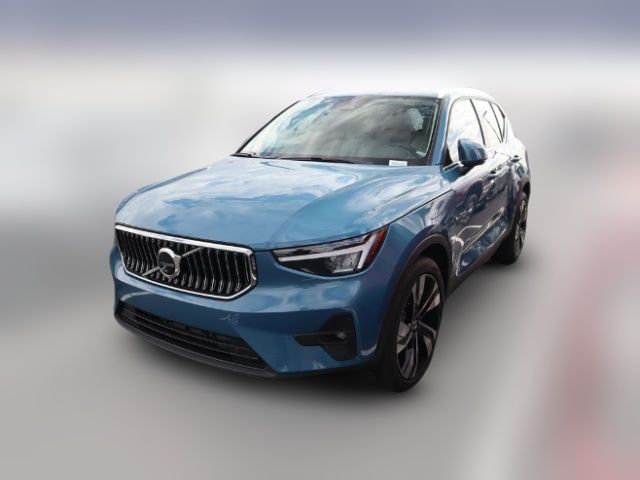 2023 Volvo XC40 Ultimate Bright Theme